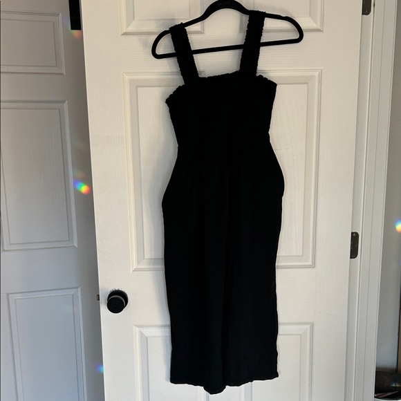 Old Navy Dresses & Skirts - Black Dress